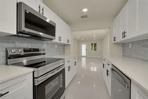 10051 SW 48th Street Miami FL 33165