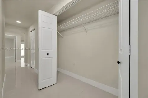10051 SW 48th Street Miami FL 33165