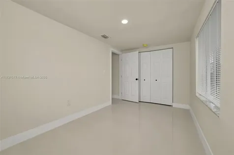 10051 SW 48th Street Miami FL 33165