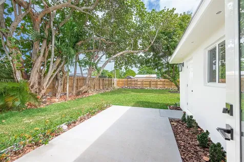 10051 SW 48th Street Miami FL 33165
