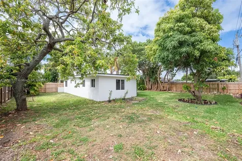 10051 SW 48th Street Miami FL 33165
