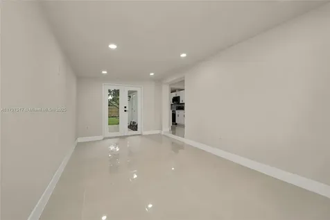 10051 SW 48th Street Miami FL 33165