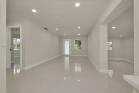 10051 SW 48th Street Miami FL 33165