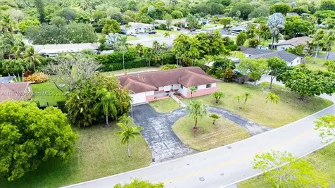12231 SW 112th Avenue Miami FL 33176