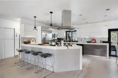 20375 NE 22nd Place Miami FL 33180