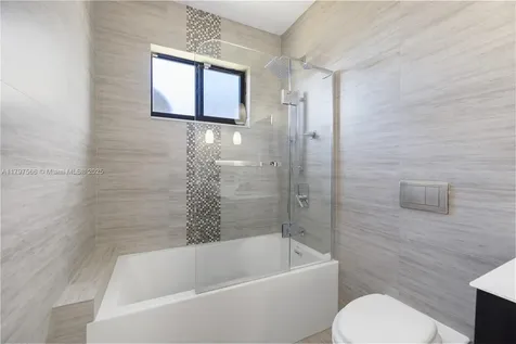 20375 NE 22nd Place Miami FL 33180