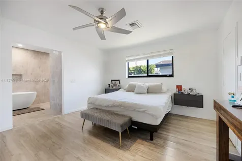 20375 NE 22nd Place Miami FL 33180