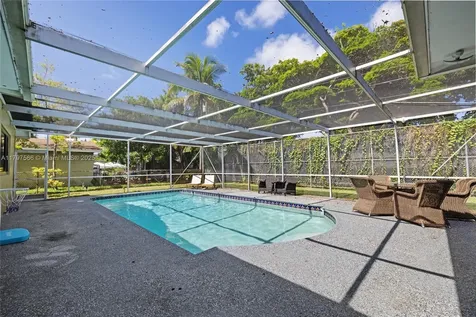 20375 NE 22nd Place Miami FL 33180