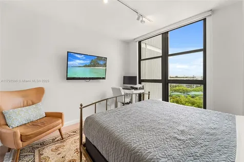 9 Island Avenue Miami Beach FL 33139