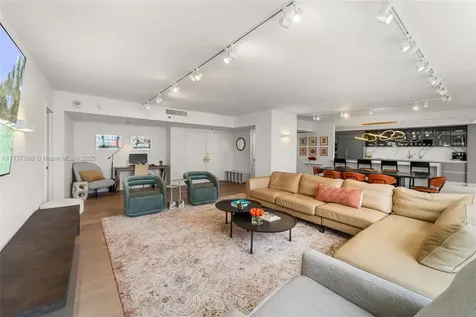 9 Island Avenue Miami Beach FL 33139
