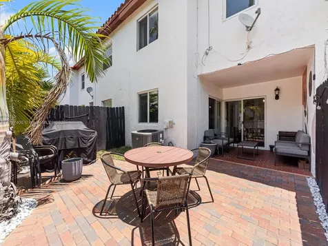 20912 SW 81st Place Cutler Bay FL 33189