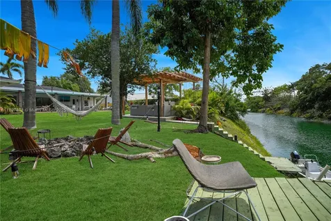 7421 SW 174th Street Palmetto Bay FL 33157