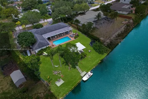 7421 SW 174th Street Palmetto Bay FL 33157