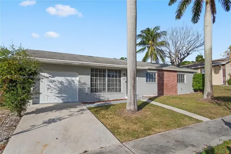1732 N 16th Avenue N Lake Worth FL 33460