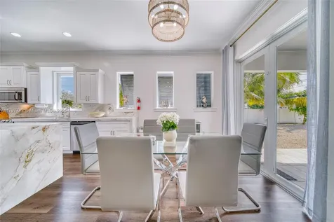 207 SW 11th Street Dania Beach FL 33004