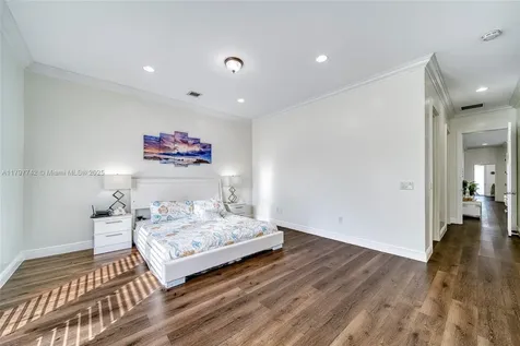 207 SW 11th Street Dania Beach FL 33004