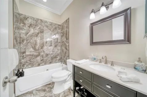 207 SW 11th Street Dania Beach FL 33004