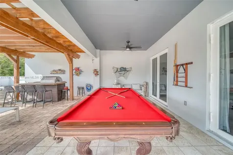 207 SW 11th Street Dania Beach FL 33004