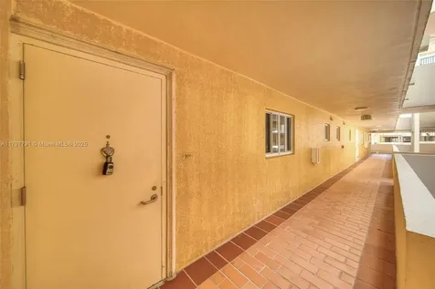 8888 Collins Avenue Surfside FL 33154