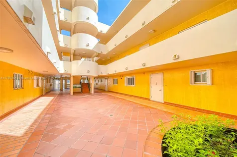 8888 Collins Avenue Surfside FL 33154