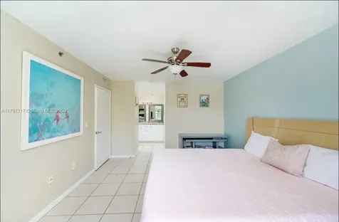 19999 E Country Club Drive Aventura FL 33180