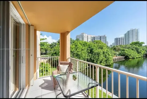 19999 E Country Club Drive Aventura FL 33180