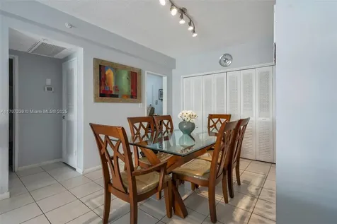 5601 Collins Avenue Miami Beach FL 33140