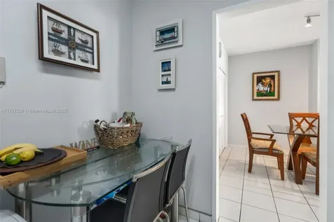 5601 Collins Avenue Miami Beach FL 33140