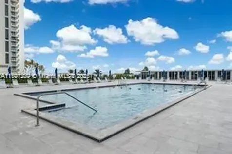 5601 Collins Avenue Miami Beach FL 33140
