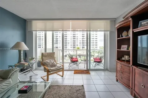 5601 Collins Avenue Miami Beach FL 33140