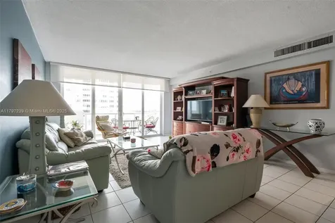 5601 Collins Avenue Miami Beach FL 33140