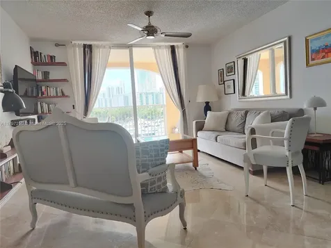19877 E Country Club Drive Aventura FL 33180