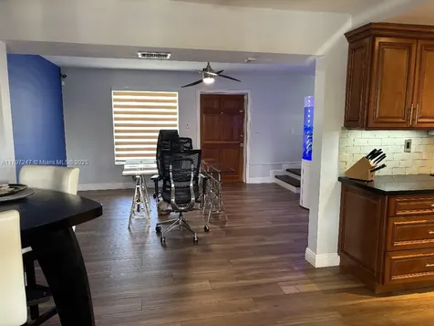 18211 SW 95th Court Palmetto Bay FL 33157