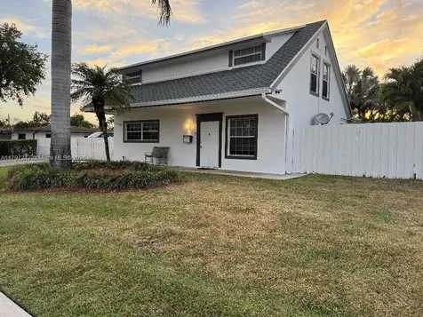 18211 SW 95th Court Palmetto Bay FL 33157