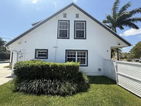 18211 SW 95th Court Palmetto Bay FL 33157