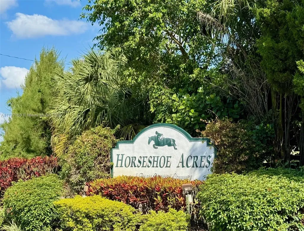 8700 Surrey Lane Boca Raton FL 33496