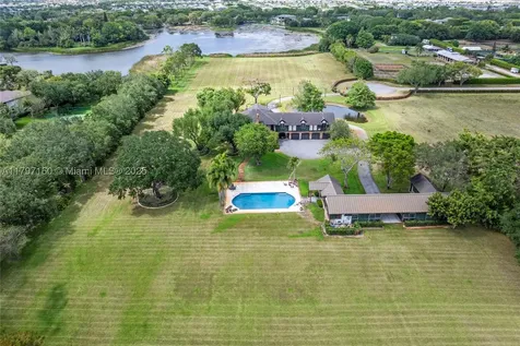 8700 Surrey Lane Boca Raton FL 33496