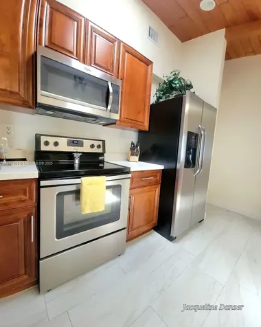 2241 NE 38th Street Lighthouse Point FL 33064