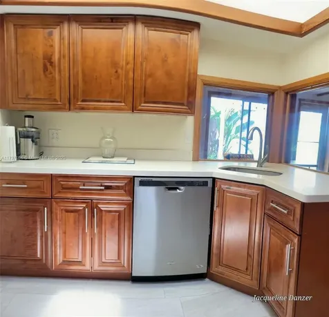 2241 NE 38th Street Lighthouse Point FL 33064