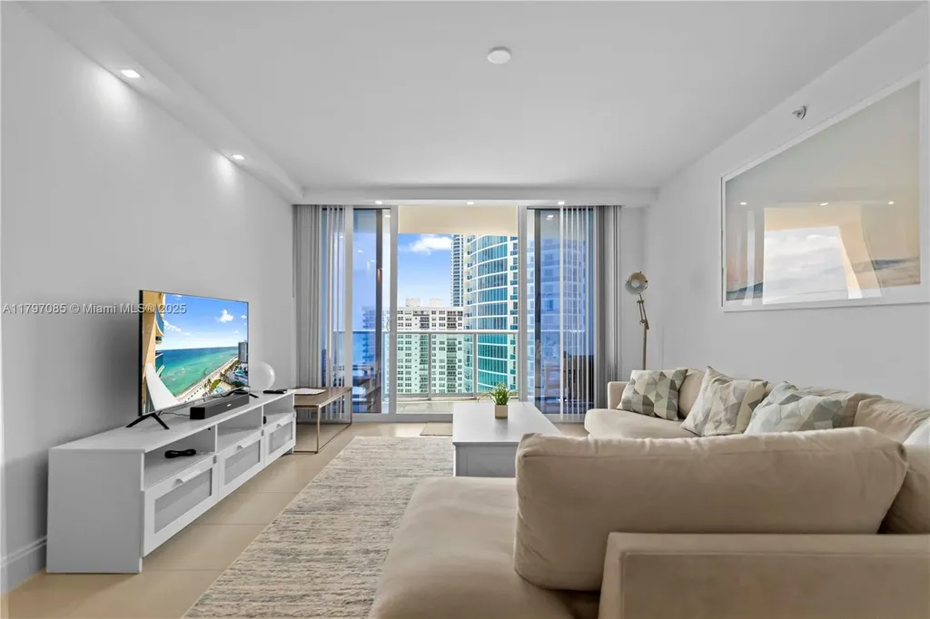 2501 S Ocean Drive Hollywood FL 33019