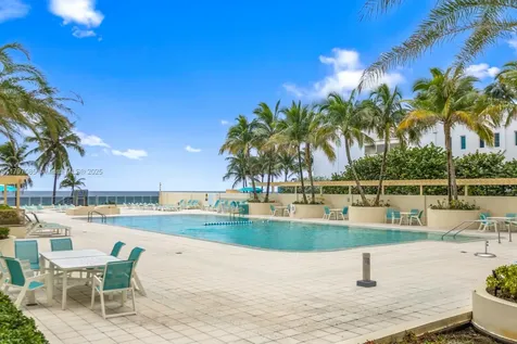 2501 S Ocean Drive Hollywood FL 33019