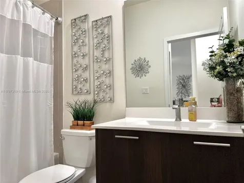8175 NW 104th Avenue Doral FL 33178