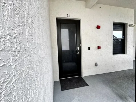 8175 NW 104th Avenue Doral FL 33178