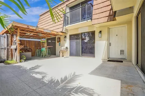 9136a SW 20th Place Davie FL 33324