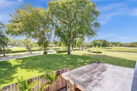 9136a SW 20th Place Davie FL 33324