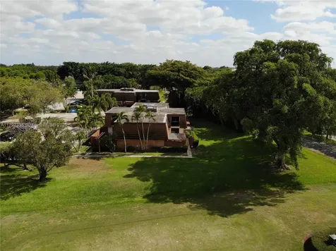 9136a SW 20th Place Davie FL 33324