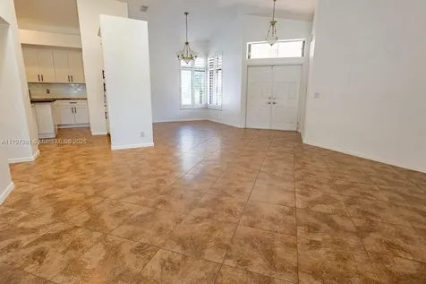 808 Hampton Court Weston FL 33326
