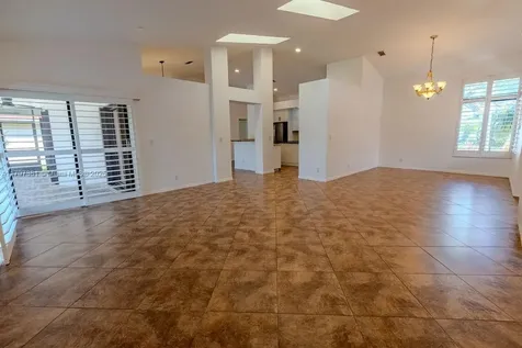 808 Hampton Court Weston FL 33326