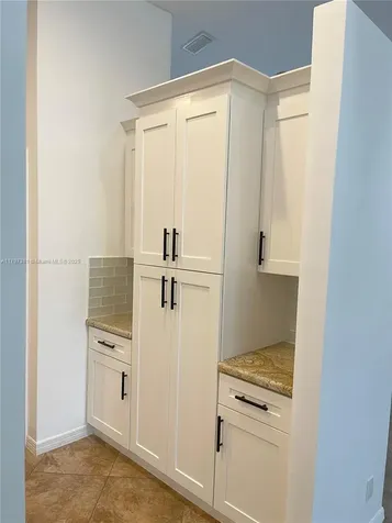 808 Hampton Court Weston FL 33326