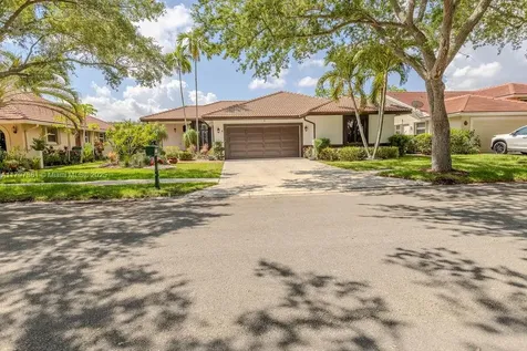 808 Hampton Court Weston FL 33326